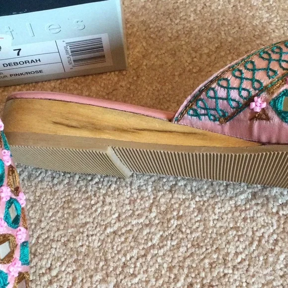 Vintage never worn Mantles Mules - Picture 5 of 5